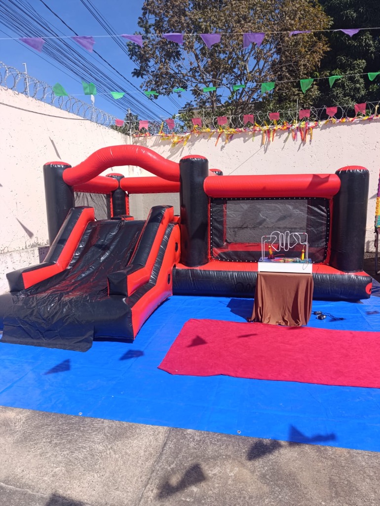 Multiplay Inflável Real
